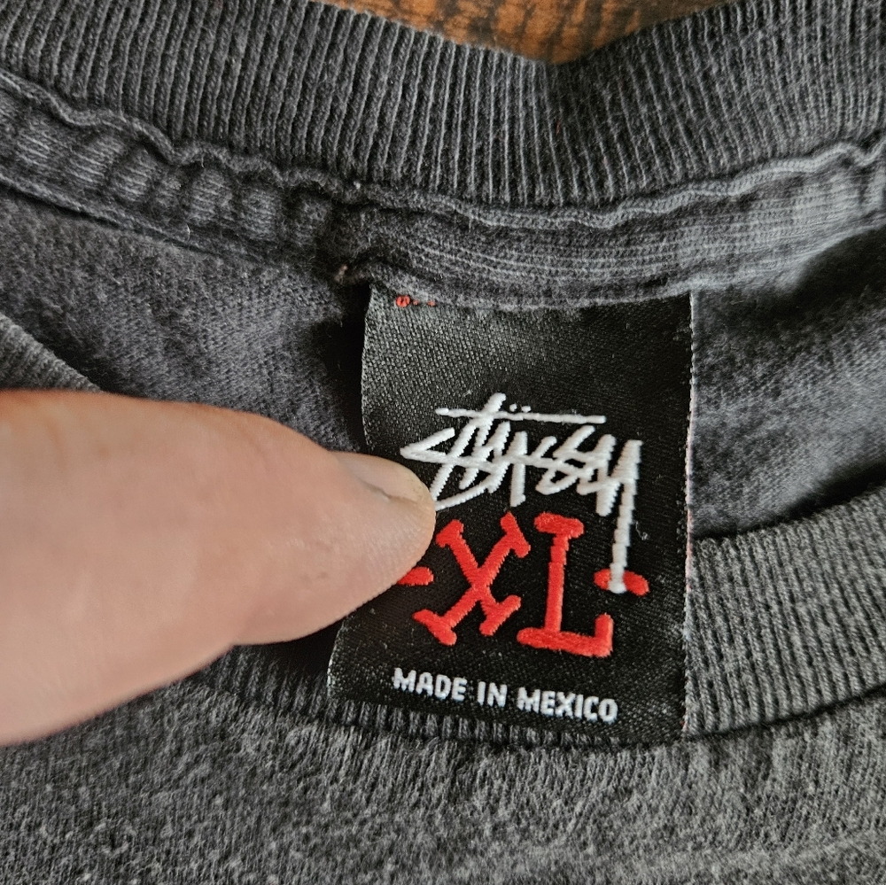 Stussy 30th Anniv Black on Black Embossed Logo - Picture 6 of 7